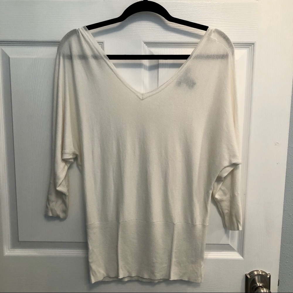 White House Black Market White top with bu…